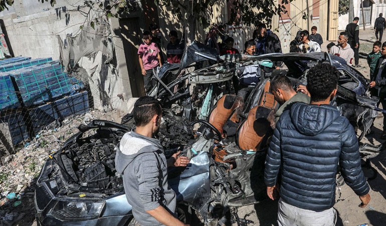 İsrail Gazze’de basın aracını vurdu: 2 gazeteci hayatını kaybetti