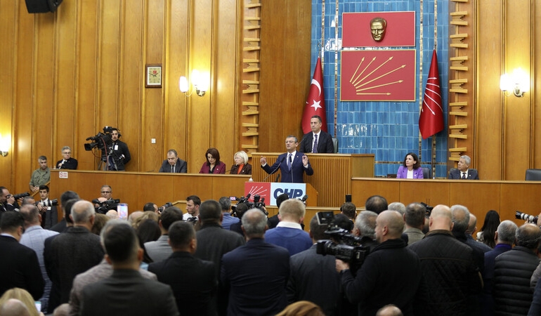 CHP genel başkanını unuttu… Resmi parti metninde tek doğru olan CHP logosu!