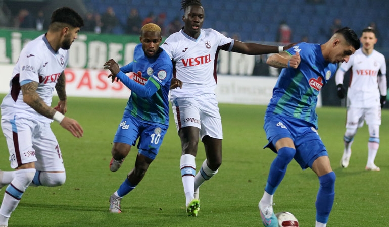 Karadeniz derbisinde kazanan Rizespor