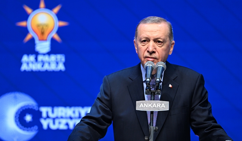 Erdoğan, AKP’nin Ankara ilçe adaylarını açıkladı: ‘Ankara’ya talibim’ diyen isme çizik