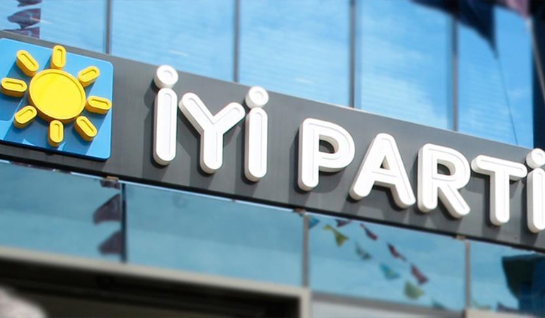 İYİ Parti’de toplu istifa… ‘İlçeyi AKP’ye teslim ettiniz’