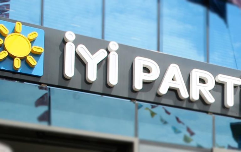 İYİ Parti’de toplu istifa