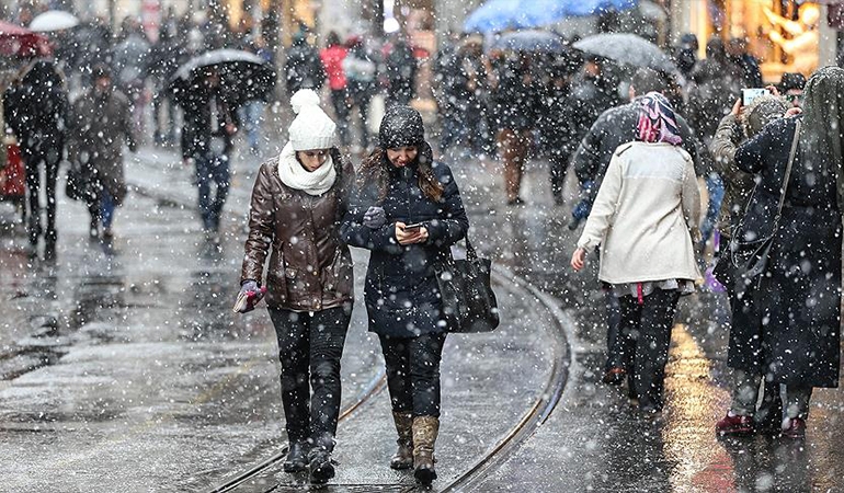 Meteoroloji’den kar ve sağanak alarmı: İstanbul için de saat verildi