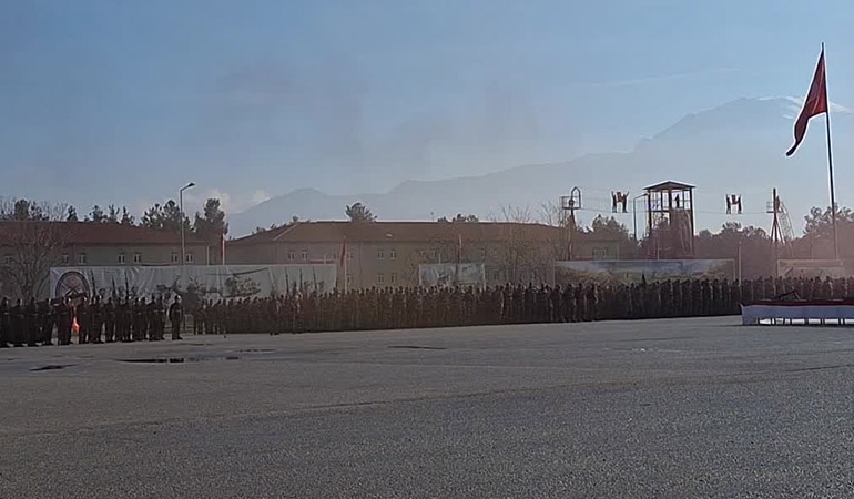 Saray’ın Atatürksüz ‘Türkiye Yüzyılı’ marşı kışlalarda çalınmaya başladı