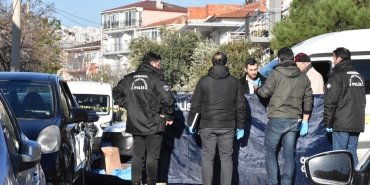 ogretim-gorevlisi-kizini-ve-kayinvalidesini-oldurdu-esini-agir-yaralayip-intihar-etti_3120_dhaphoto1