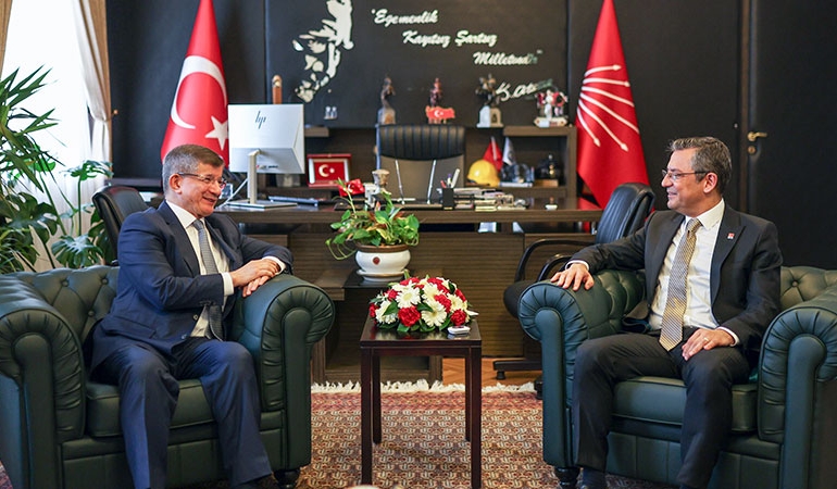 Özgür Özel, Davutoğlu ile görüştü