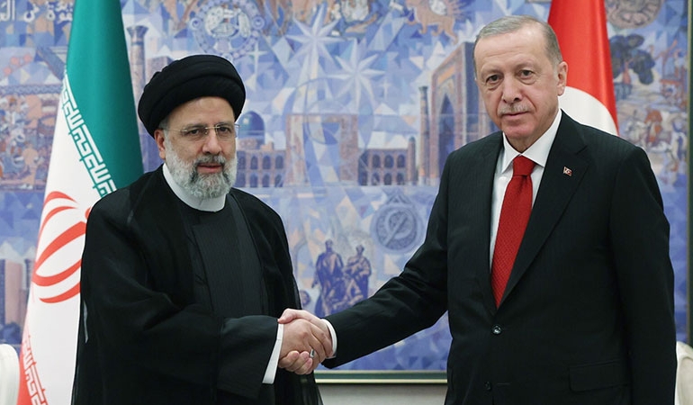 İran Cumhurbaşkanı Reisi Türkiye yolcusu