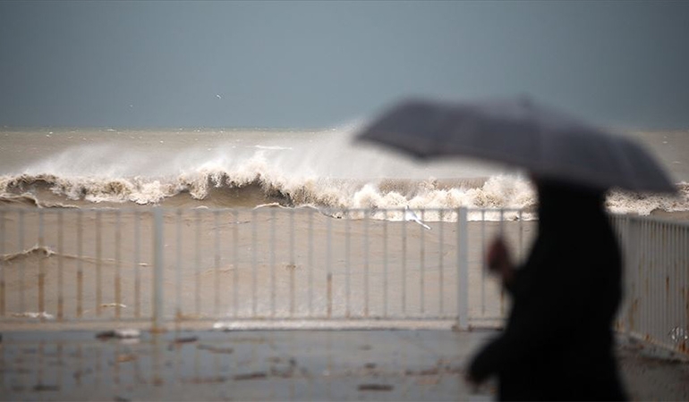 Meteoroloji il il uyardı: Kuvvetli yağış, fırtına ve çığ tehlikesi!