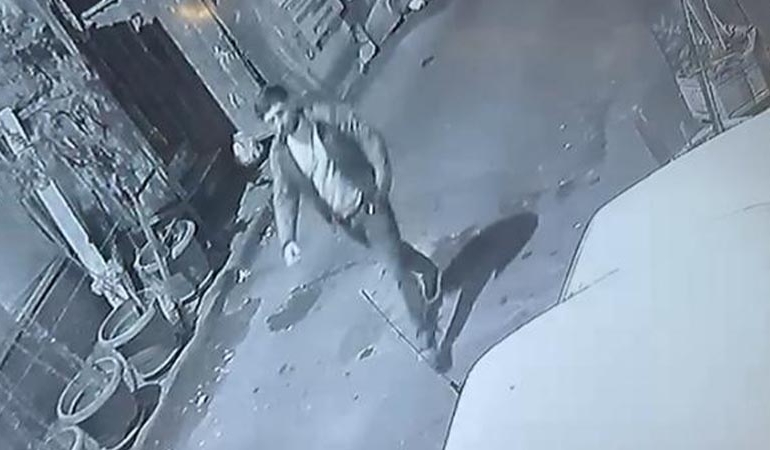 Karısıyla tartışan sürücüyü tetikçiye vurdurdu
