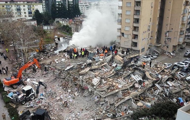Deprem soruşturmasında tutuklanan eski AKP’li belediye başkanına tahliye