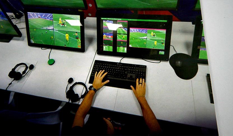 Süper Lig’in ilk yabancı VAR hakemi belli oldu