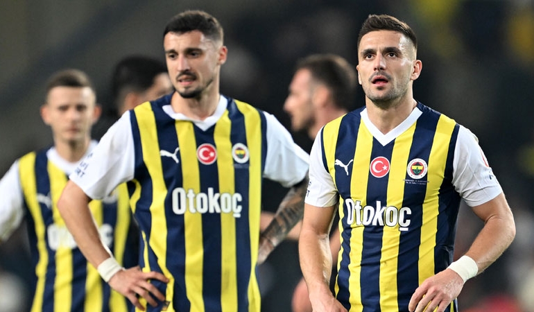 Fenerbahçe zirve yarışında geriye düştü