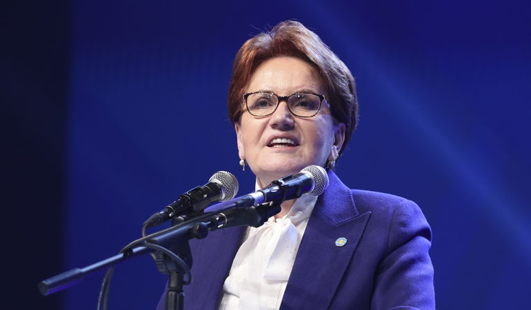 Akşener, İmamoğlu’nu topa tuttu: Eli genel merkezlerinde, gözü başka mevkilerde…