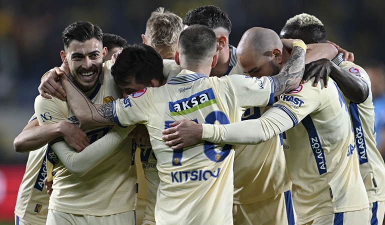 Ankaragücü kupada yarı finalde: Fenerbahçe’yi 3 farkla geçtiler