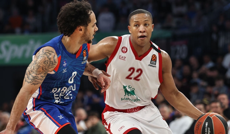 Anadolu Efes, THY Avrupa Ligi’nde Emporio Armani Milan’ı mağlup etti