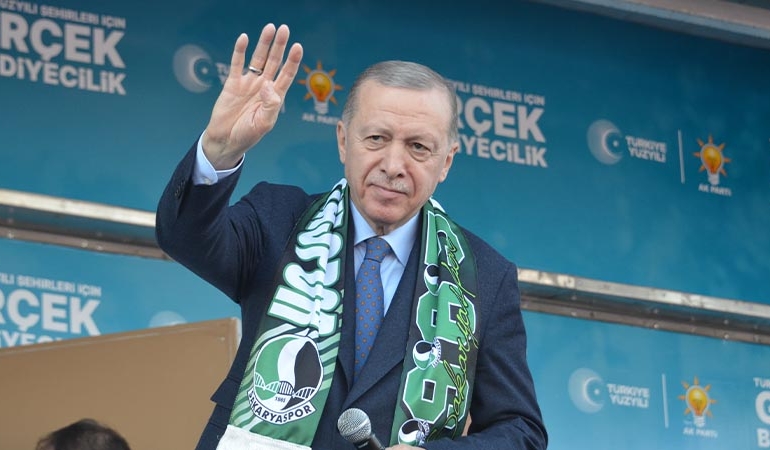 Erdoğan’dan CHP’ye: İşi gücü bırakmış, saç saça kavga ediyorlar