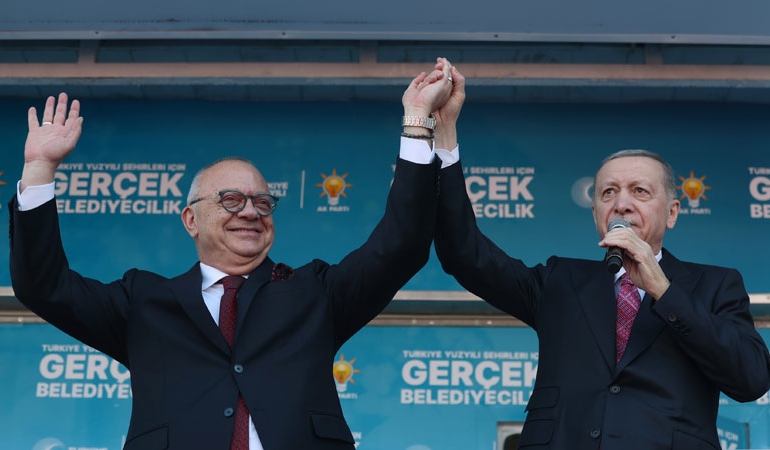 Erdoğan Manisa’nın MHP’de olduğunu unuttu: Muhalefetten kurtarıyoruz