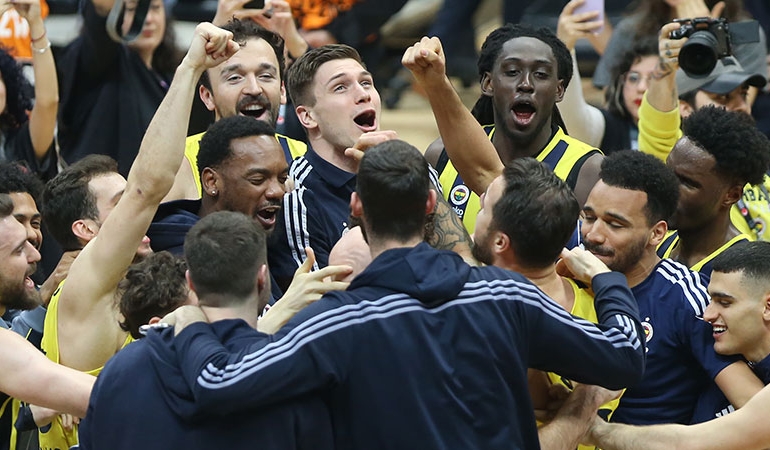 Fenerbahçe Beko 8’nci kez Türkiye Kupası şampiyonu!