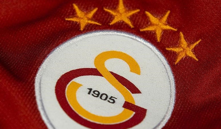 Galatasaray, forvet ve sağ bek transferini duyurdu