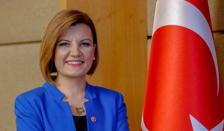 CHP’li İzmit Belediye Başkanı Fatma Kaplan Hürriyet adaylıktan çekildi… İşte nedeni
