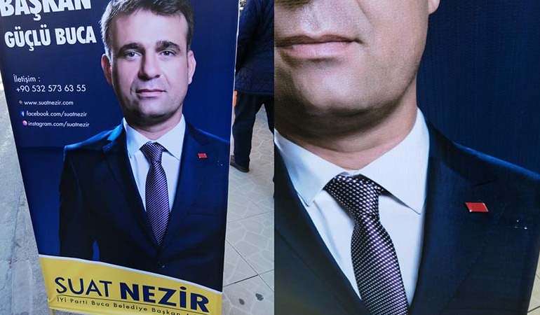 İYİ Parti’den ‘CHP rozetli’ seçim afişi