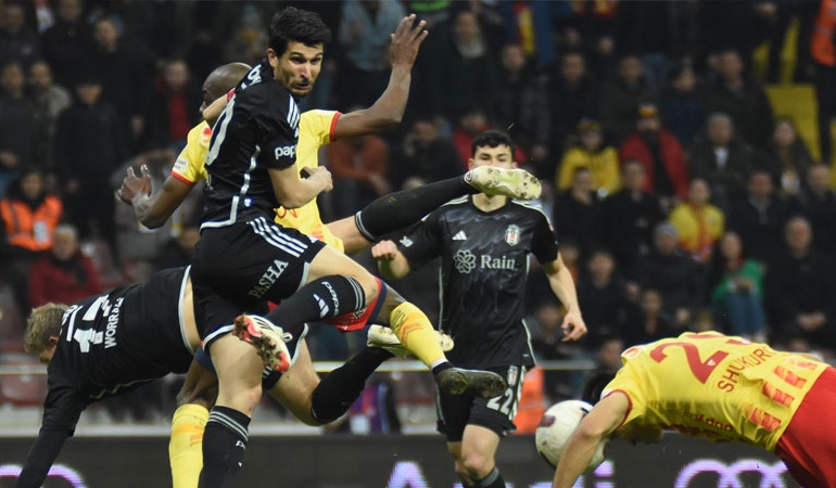 Beşiktaş Kayseri’den bir puanla dönüyor