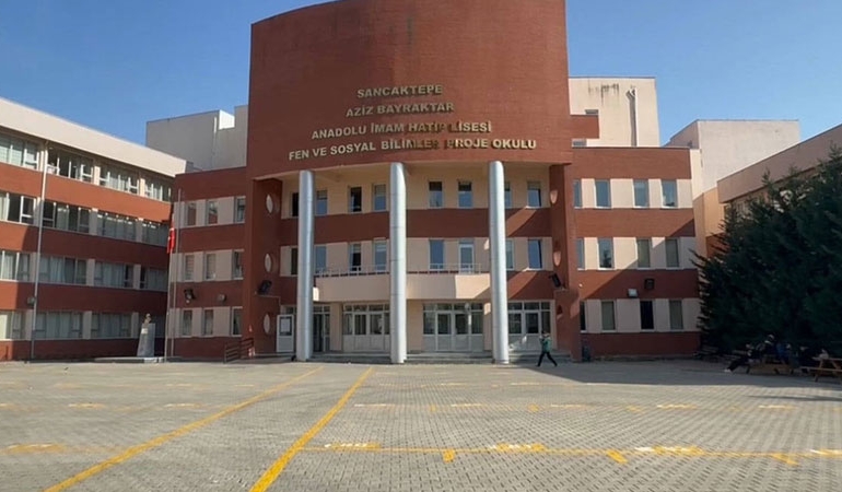 Sancaktepe’de lisede kavga: Bir öğrenci hayatını kaybetti