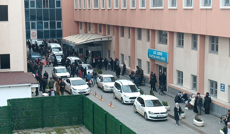 Okulda öğretmene bıçaklı saldırı
