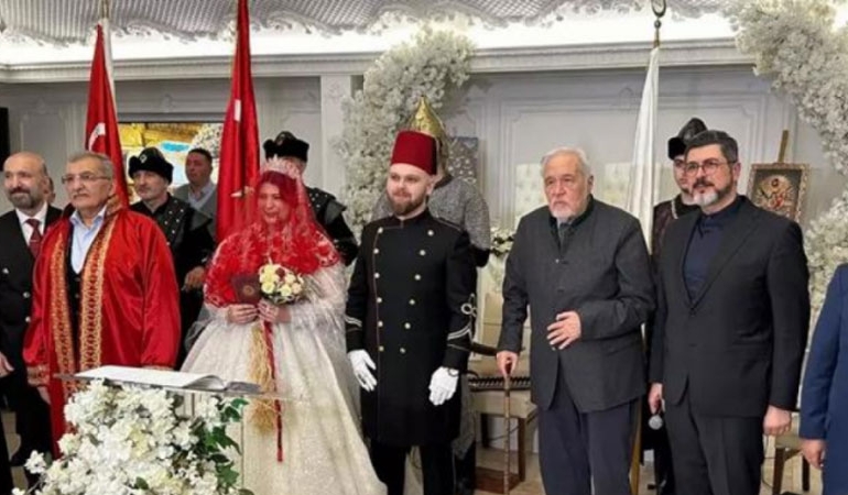 İlber Ortaylı ‘payitaht’ nikahına şahit oldu, gerici imam Halil Konakcı’yla aynı masaya oturdu