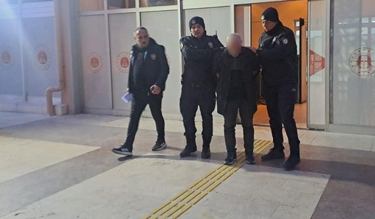 73 yaşındaki ‘torbacı’ yakayı ele verdi