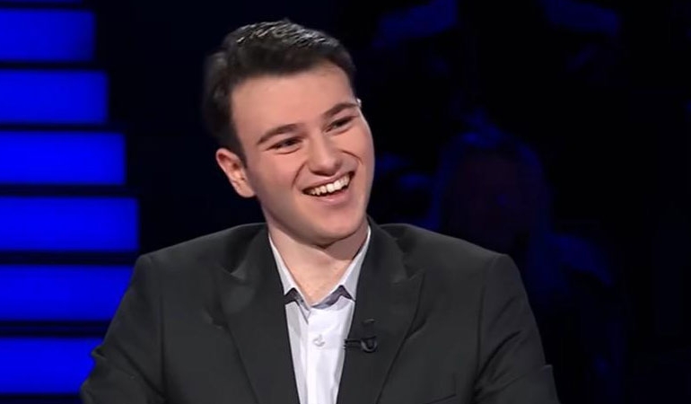 Kim Milyoner Olmak İster’de Berk Göktaş, 5 milyonluk soruya yanıt verdi: İşte cevabı…