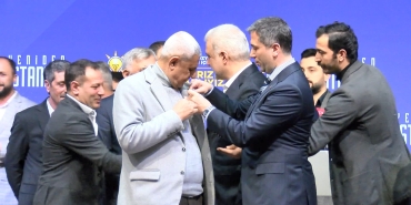 ISTANBUL---CHPDEN-ISTIFA-EDIP-AK-PARTI_26112