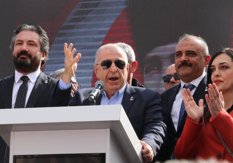 OZDAG-AFGANLARA-GECICI-SIGINMA-HAKKI-IC_20788