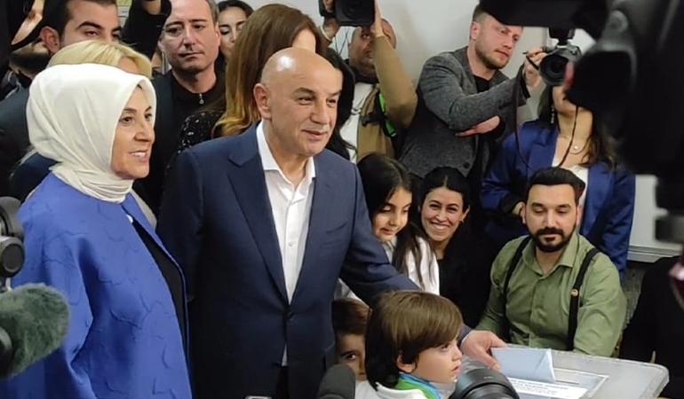 Turgut Altınok’un sandığından Mansur Yavaş çıktı