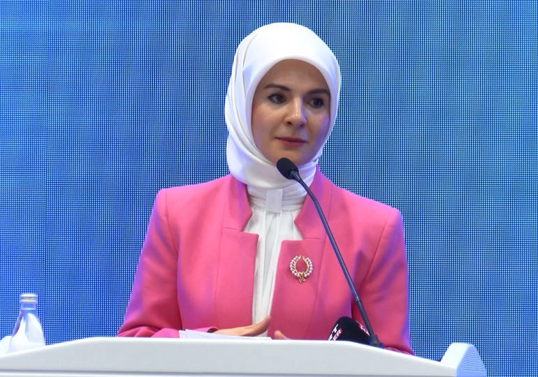 Bakan Göktaş: Yapımlarda kadına şiddet meşrulaştırılıyor