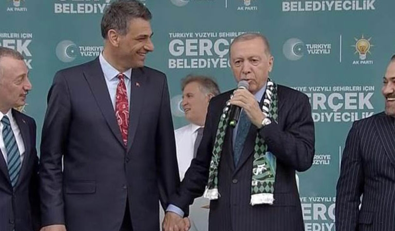 Erdoğan, Kocaman’ı böyle tanıttı: Boya bak boya, Cumhurbaşkanı’ndan daha uzun