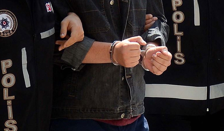 FETÖ’ye ‘en üst derecede sadakatle bağlı’ ihraç polis yakayı ele verdi