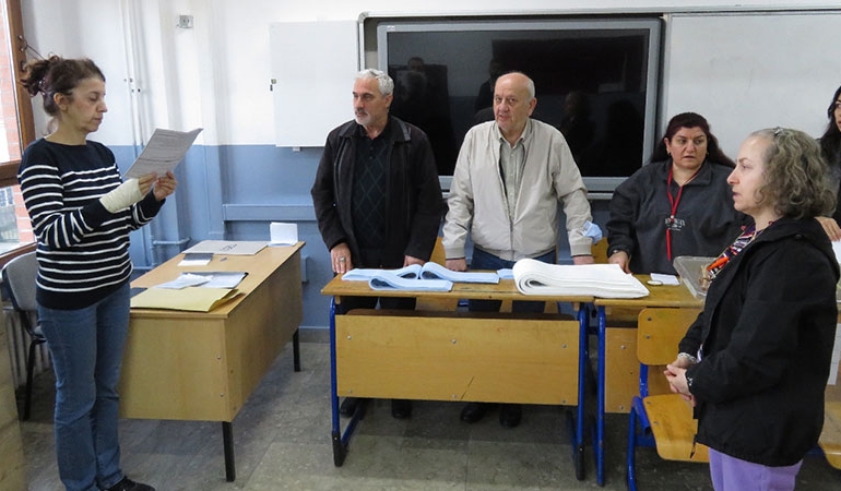 Sandık yemini ederek göreve başladılar