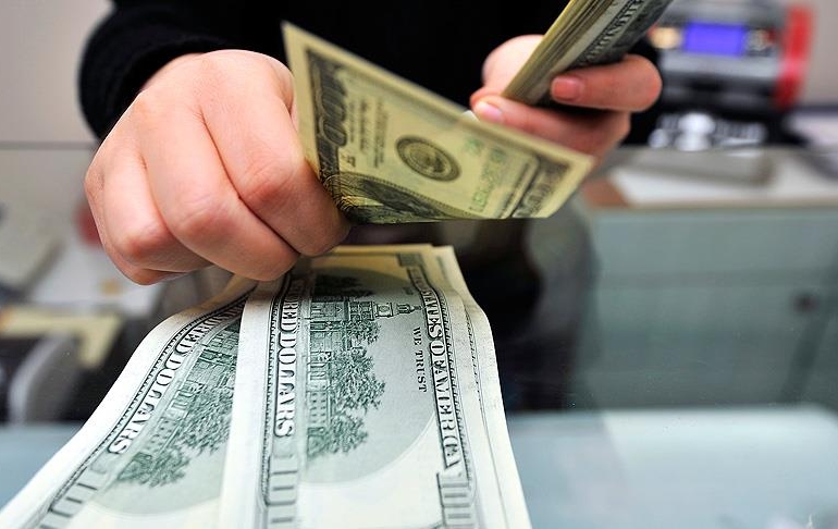 Seçim öncesi frenleme adımı… Merkez’den bankalara ‘döviz’ telefonu
