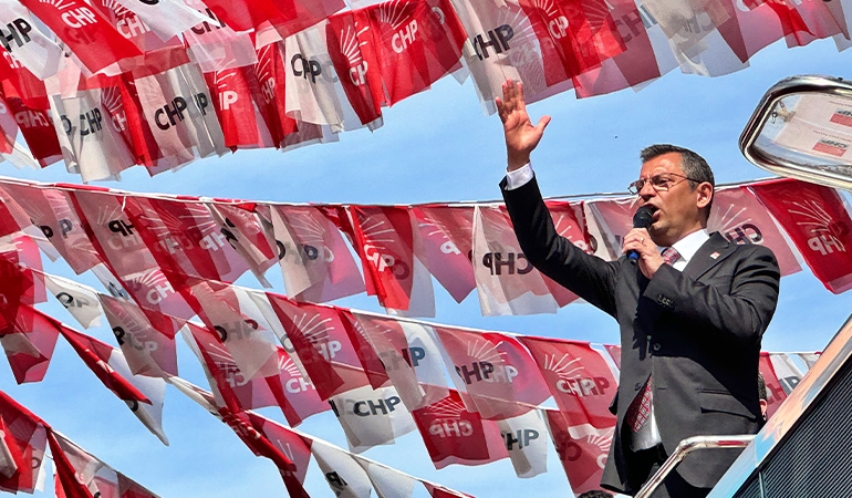 Özgür Özel’den ‘forvet’ benzetmeli cumhurbaşkanlığı adaylığı açıklaması