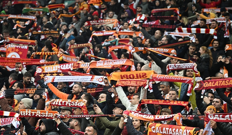Galatasaray açıkladı: Rizespor maçında rahatsızlanan taraftardan acı haber