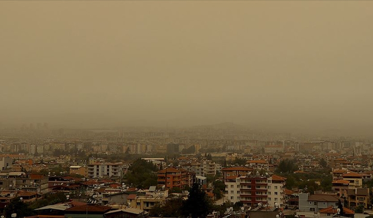 Meteoroloji’den sağanak ve toz taşınımı uyarısı
