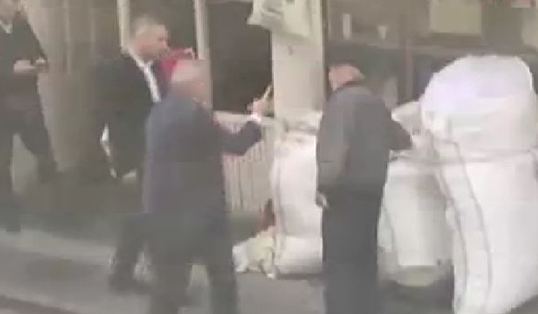 BBP’li başkandan vatandaşa yumruk