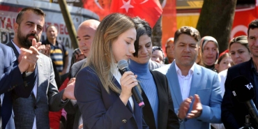 22-YASINDAKI-ZEYNEP-TURKIYENIN-EN-GENC_34645