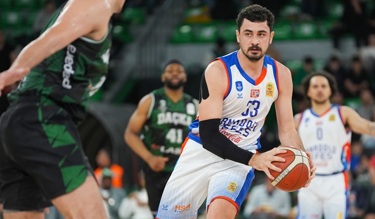 Basketbolda normal sezonun lideri Anadolu Efes