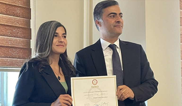 Mazbatasını aldı… DEM Partili Abdullah Zeydan’dan ‘YSK’ mesajı