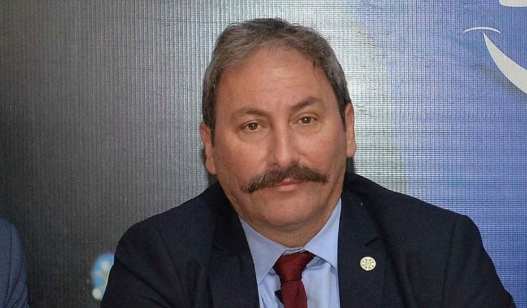 İYİ Parti’de Mehmet Tolga Akalın genel başkan adaylığını duyurdu