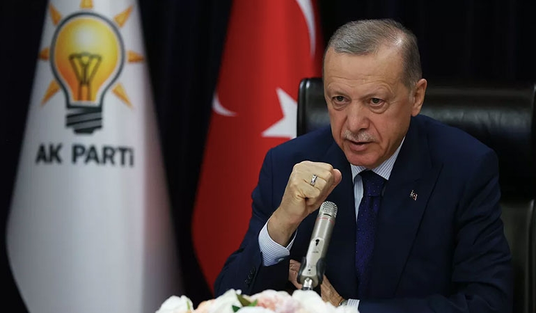 AKP’de kulisler hareketlendi… ‘5 ismin kellesi gidebilir’