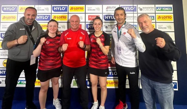 Milli badmintonculardan Avrupa Şampiyonası’nda bronz madalya