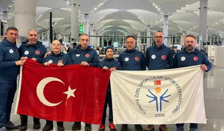 Otizmli kardeşlerin gururlandıran başarısı